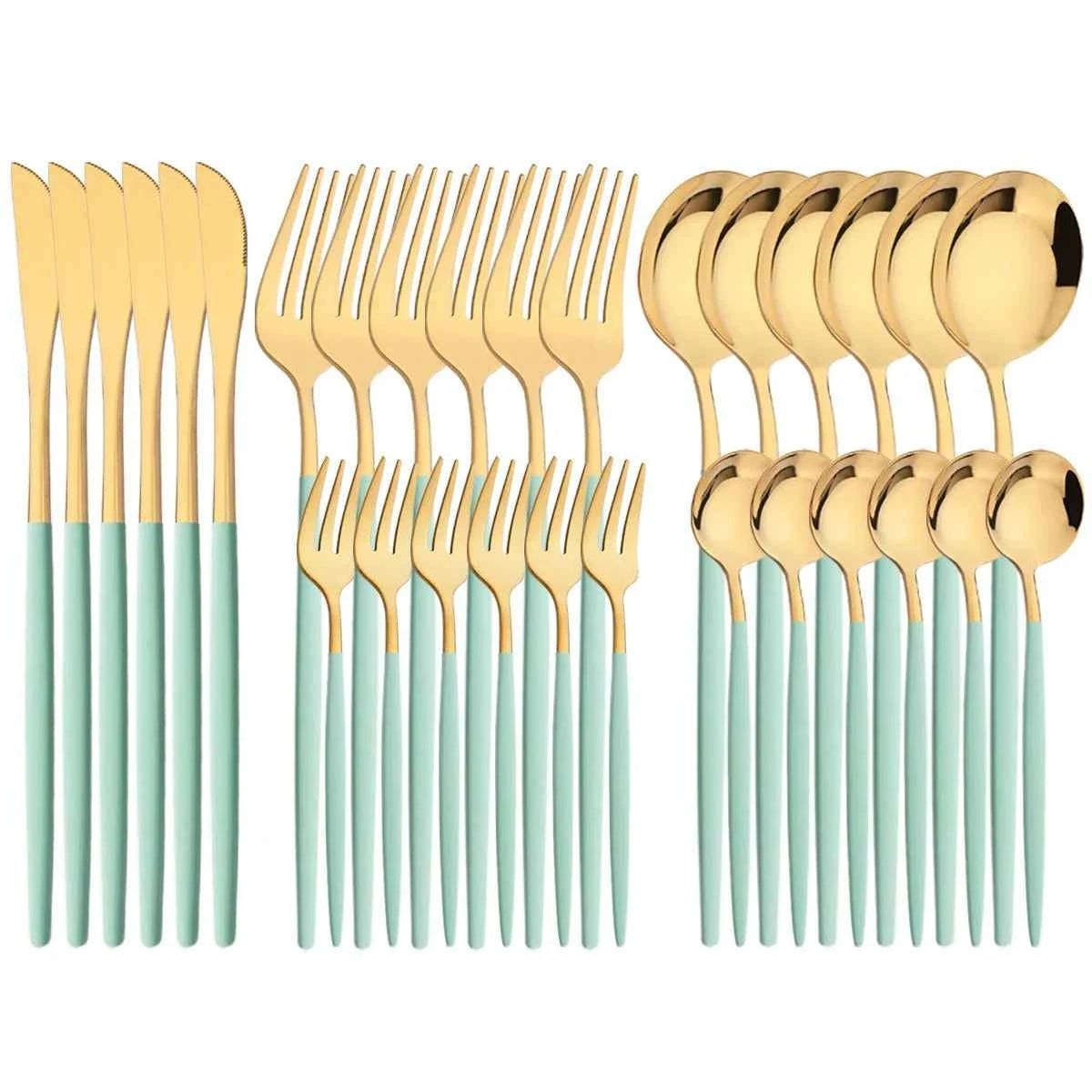 Ménagère 30 pièces bicolore or et vert menthe : ensemble de couverts en acier inoxydable avec têtes dorées et manches couleur menthe pastel.