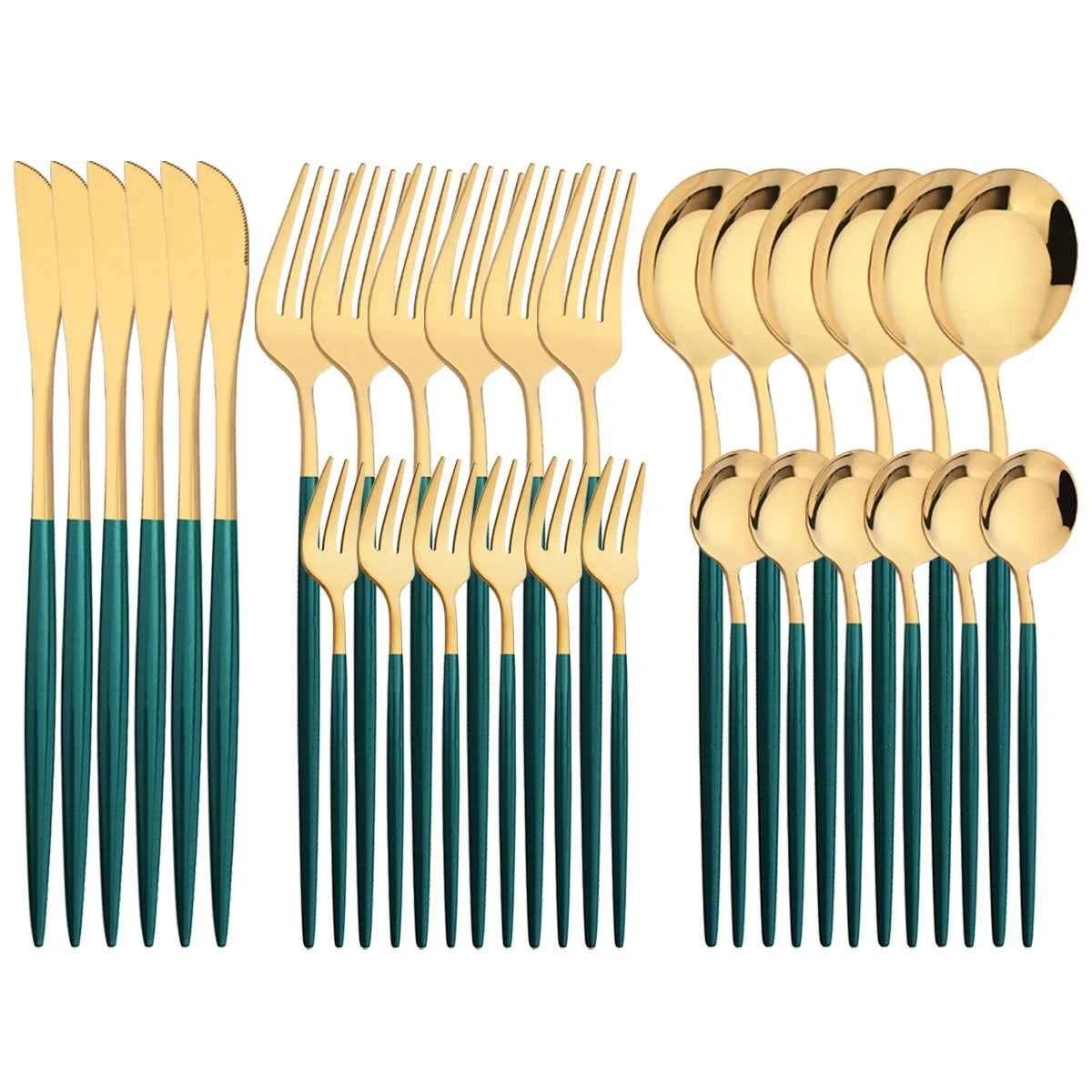 Ménagère 30 pièces bicolore or et vert sapin : service de couverts de luxe en acier inoxydable avec têtes dorées et manches vert foncé mats.