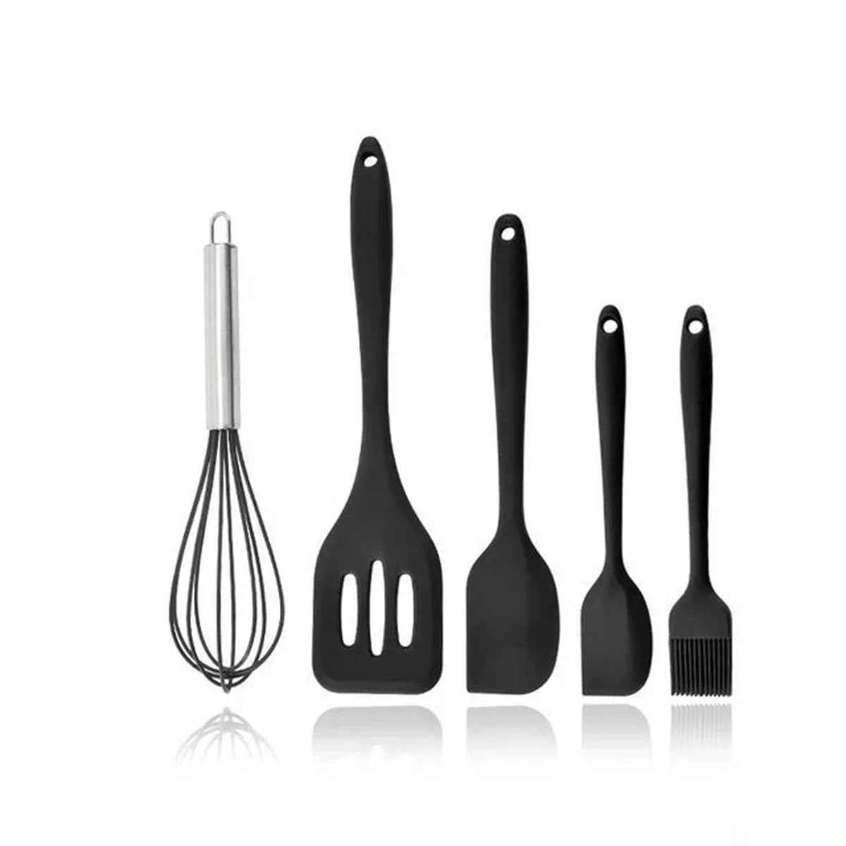 Ensemble de 5 ustensiles de pâtisserie en silicone noir : fouet, spatule à fentes, maryse et pinceau avec manches ergonomiques sur fond blanc.